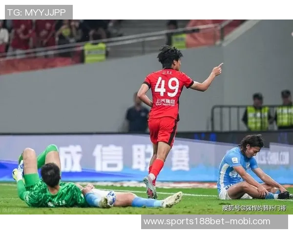东体报道U22男足新人表现不一李新翔刘诚宇展现出色信心