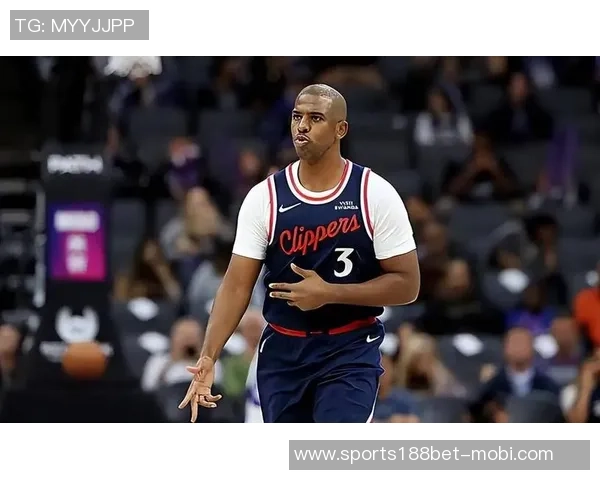 克里斯保罗或将被猛龙裁掉或买断外界普遍关注其未来动向